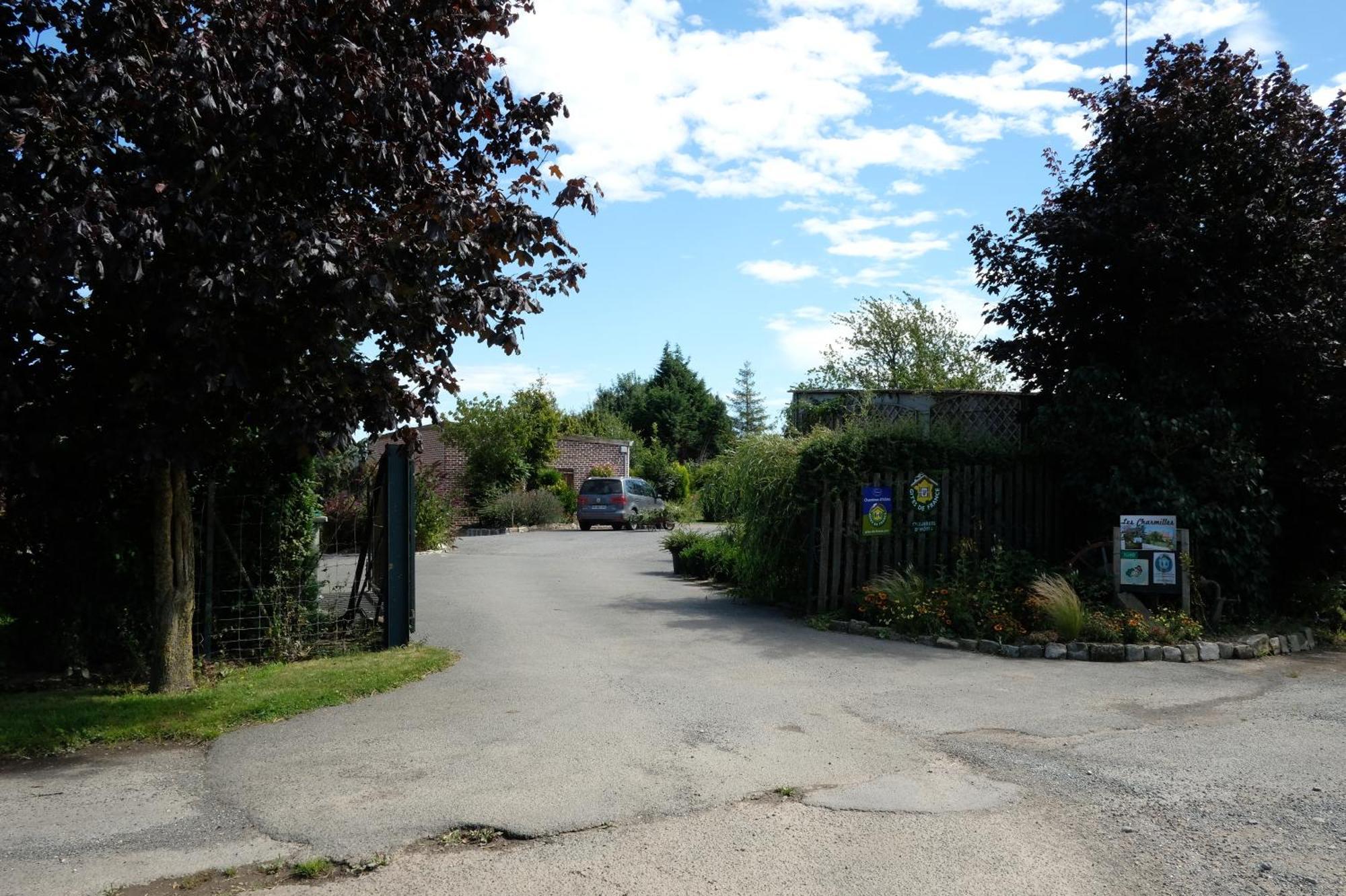 Les Charmilles Bed & Breakfast Hazebrouck Exterior foto