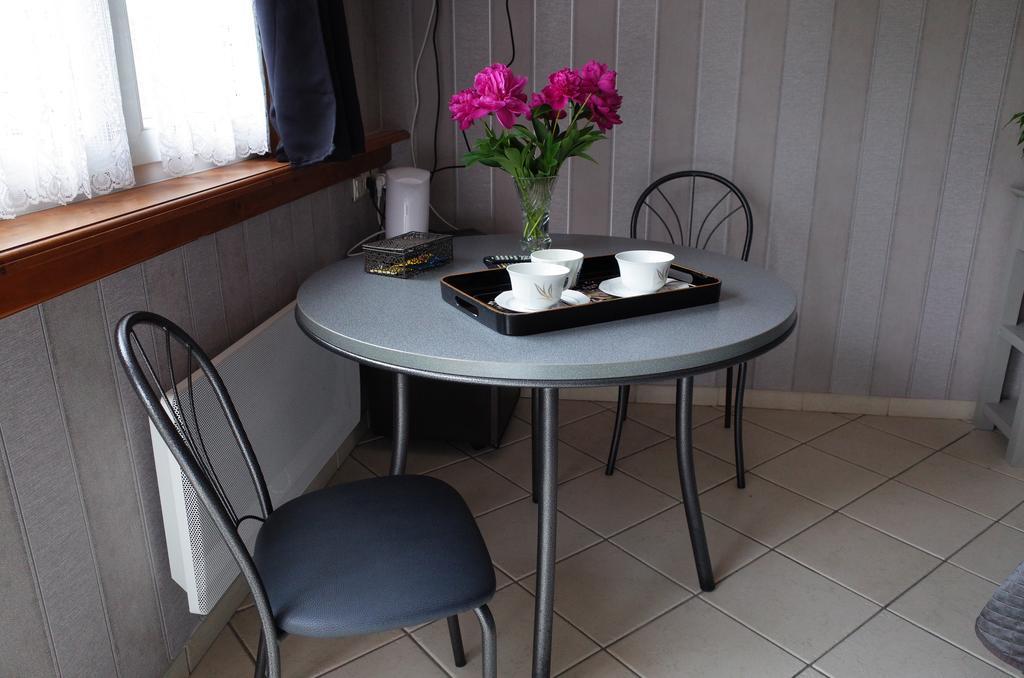 Les Charmilles Bed & Breakfast Hazebrouck Exterior foto